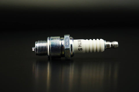 NGK - B7HS - ATC-NG-1005 - AUTOMOTRIZ CONSUMIBLES - BUJIAS, CABLES Y COBERTORES - BUJIAS - BUJIA PARA MOTOS FUERA BORDA