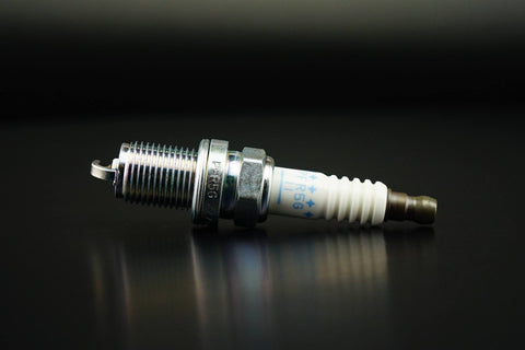 NGK - PFR5G-11 - ATC-NG-1209 - AUTOMOTRIZ CONSUMIBLES - BUJIAS, CABLES Y COBERTORES - BUJIAS - BUJIA LASER PLATINO ISUZU-NISSAN